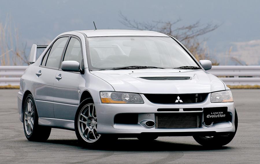  Mitsubishi Lancer Evolution IX 2005 года  (фото 6 из 32)